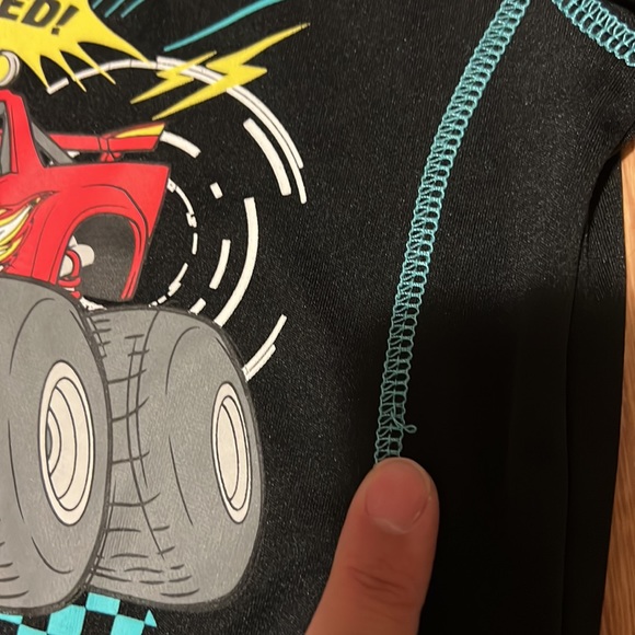 Blaze Outfit 3T - Picture 5 of 7